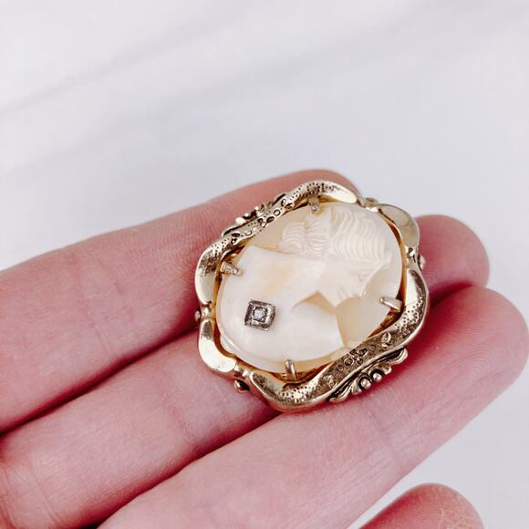 Vintage Coro Cameo Brooch 40s-50s Diamond Accent 10K Gold Plated Shell Carving - Picture 9 of 11
